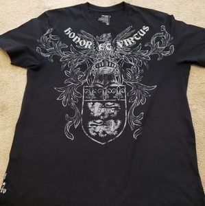 Old Navy Graphic Tee (honor et virtus) size L